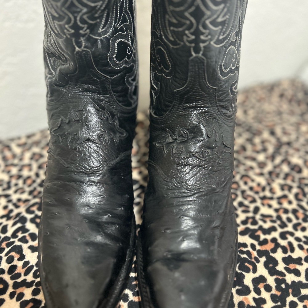 Gorgeous Lucchese  Ostrich leather and embroidered boots  size 81/2 unworn - Picture 12 of 15